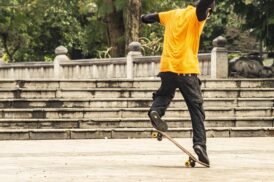 Dyrk skaterstilen i Carhartt WIP bukser – køb dem på ToldYouSo.dk!