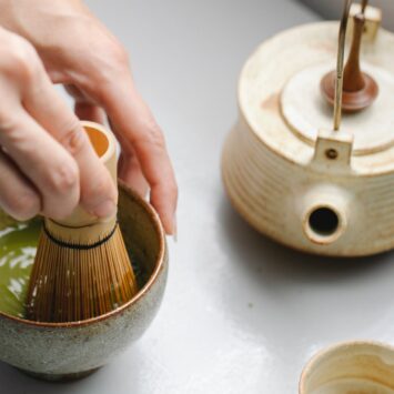 Sådan laver du velsmagende te i en japansk tekande