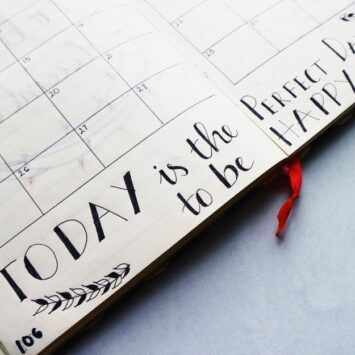 Find den perfekte Plakatforlaget kalender 2025 hos Hammer Hansen