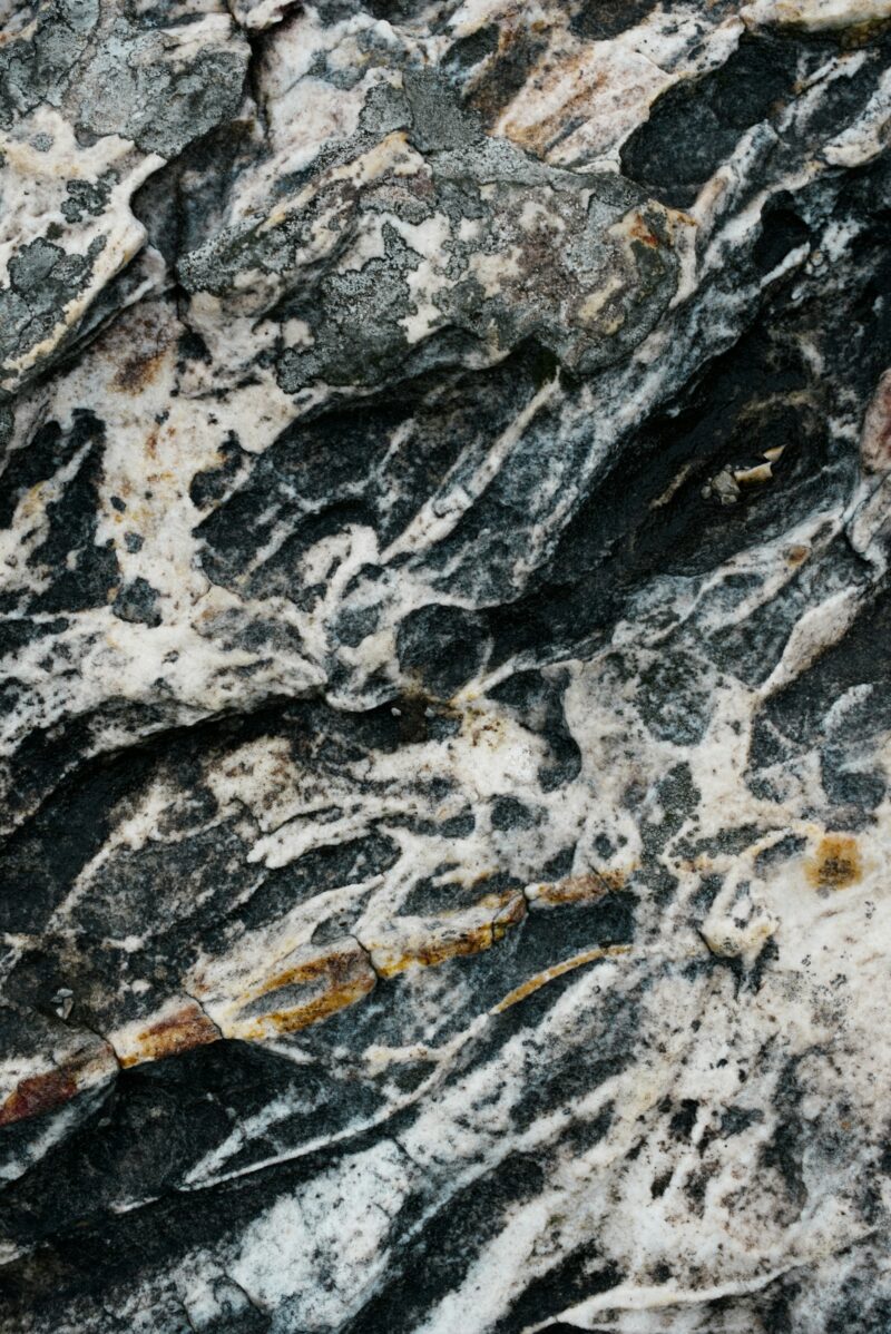 Derfor skal du overveje granitskærver og natursten til kommende haveprojekter